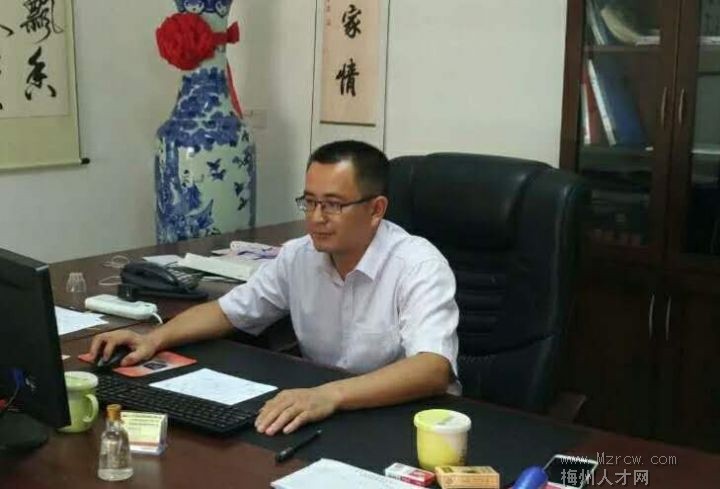 �鿴MZR077533�ĸ��˼���